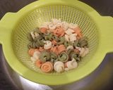 Foto del paso 2 de la receta: Aliño de pasta (Macarrones, flores, etc.)