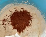 Foto langkah ke 3 dari resep Bolu coklat lembut.