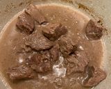 A picture of step 1 of Beef Massaman Curry.