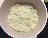 Hình bước làm 1 của món Cơm hạt quinoa- trứng gà non sốt bơ tỏi