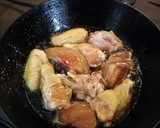Foto del paso 4 de la receta: Pollo con vino y cerveza