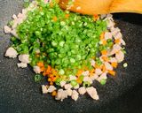 Hình bước làm 2 của món Cơm chiên