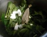 A picture of step 1 of Coconut spinach soup.