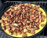 Une image de l'étape 2 de La tarte du chasseur au polenta et sanglier.