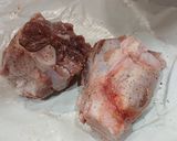 Foto del paso 1 de la receta: Guiso de patatas con codillo de cerdo