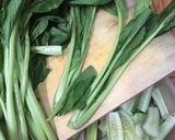 Foto langkah ke 1 dari resep Sayur sawi lempah darat.