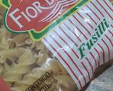 Foto del paso 1 de la receta: Pasta con jamón y peperoni