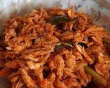 Foto langkah ke 6 dari resep Ayam Suwir Pedas Manis.