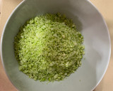 Foto del paso 1 de la receta: Falso cuscús de brócoli y fruta de temporada