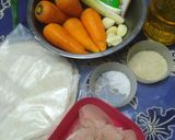 Foto langkah ke 1 dari resep Lumpia isi wortel ayam.