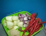 Foto langkah ke 1 dari resep Ayam Rica-Rica.