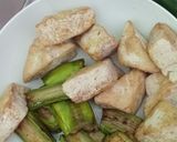 Foto langkah ke 1 dari resep Semur Tahu Terong.