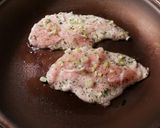 Foto del paso 15 de la receta: Bocadillo de filetes de pollo marinados, en salsa thai