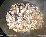 Foto del paso 6 de la receta: Calabacín relleno de gambitas rojas