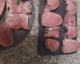 Foto del paso 2 de la receta: Atún marinado 3 días con salsa de tomate casera