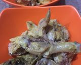 Foto langkah ke 1 dari resep Ayam goreng telor.