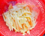 Hình bước làm 2 của món Lòng Vịt Xào Măng Miến Và Giá