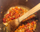 Foto del paso 4 de la receta: Cordero guisado en olla express