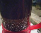 Foto langkah ke 3 dari resep Kopi susu memakai french press.