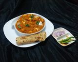 A picture of step 8 of Paneer tikka masala.