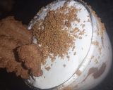 A picture of step 4 of Creamy chocolate custard with candi biscuit.