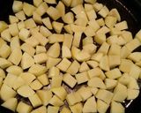 Foto del paso 2 de la receta: Pechugas de pollo con papas