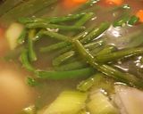 Foto del paso 12 de la receta: Caldo de pollo con vegetales