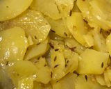 A picture of step 4 of Fried Aloo.