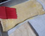 Foto del paso 2 de la receta: Banderillas y empanadas rellenas 🥨🍯