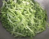 A picture of step 2 of Cabbage and Green Pea Raita.