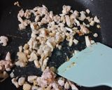 Foto langkah ke 2 dari resep Pastel Bihun Ayam.