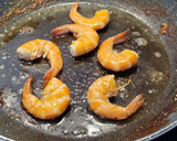 Foto del paso 3 de la receta: Suquet de rape con langostinos sepia y almejas