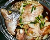Foto langkah ke 7 dari resep Fillet ikan tim gurami ala hongkong.