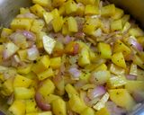 A picture of step 2 of Spring Onion and Potato Subzi.