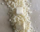 Foto del paso 3 de la receta: Rollitos de hojaldre con tres quesos y pera