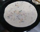 A picture of step 2 of Mooli parantha.