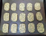 A picture of step 6 of Soy Flour and Sesame Cookies.