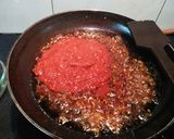 A picture of step 3 of Schezwan sauce.