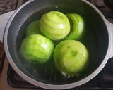 Foto del paso 2 de la receta: Zapallitos de tronco, rellenos con lomito ahumado..