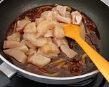 Foto langkah ke 3 dari resep Tumis Ayam Mentega.