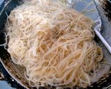 Foto langkah ke 4 dari resep Soto Mie Bogor.