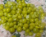 A picture of step 4 of Methi Matar Malai in White Gravy.