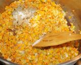Foto del paso 3 de la receta: Sopa de arvejas amarillas partidas con albóndigas de carne para chorizos