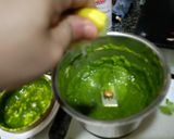 A picture of step 3 of Green garlic leaves chutney (hare lehsun ki chutney).