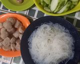 Foto langkah ke 1 dari resep Sayur BOB (Bakso, Oyong, Bihun).