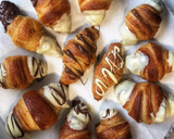 Foto del paso 13 de la receta: Croissants de mantequilla Manolitos