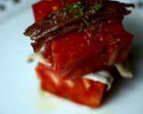Foto del paso 3 de la receta: Ensalada de tomate rosa de Barbastro, anchoas y boquerones