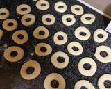 A picture of step 3 of Dounghts.