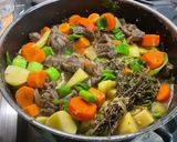 Une image de l'étape 23 de Mijoté de bœuf aux légumes et épices.