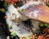 A picture of step 5 of Dahi Upma.